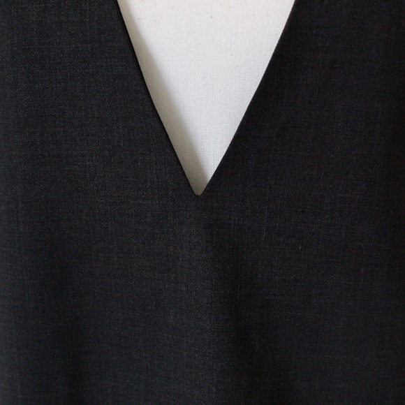 Dark Gray Deep Plunged V-Neck Cap Sleeve Wool Shift Dress - Picture 2 of 7